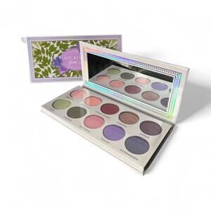 Ace Beaute Violet Sage NEW IN BOX Eyeshadow Pallette 18G / .63oz